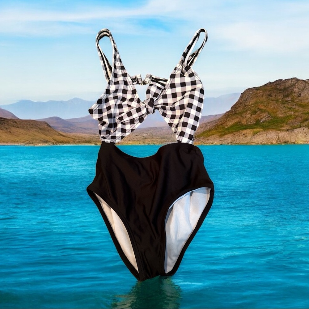 Black and White Checkered Swimsuit One Piece Girls (L 5T)